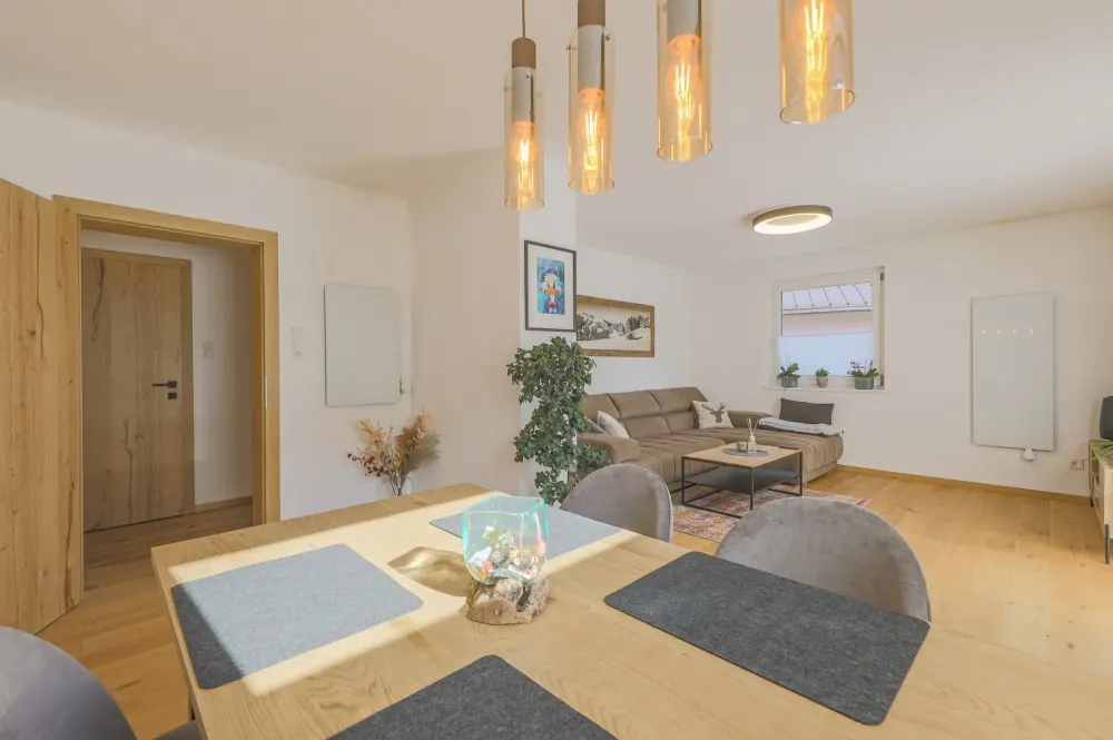 KITZIMMO-neuwertige Wohnung in zentraler Ruhelage kaufen - Immobilien Kitzbühel.