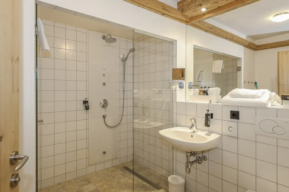 KITZIMMO-Garten Apartment mit touristischer Widmung kaufen - Immobilien Kitzbühel.