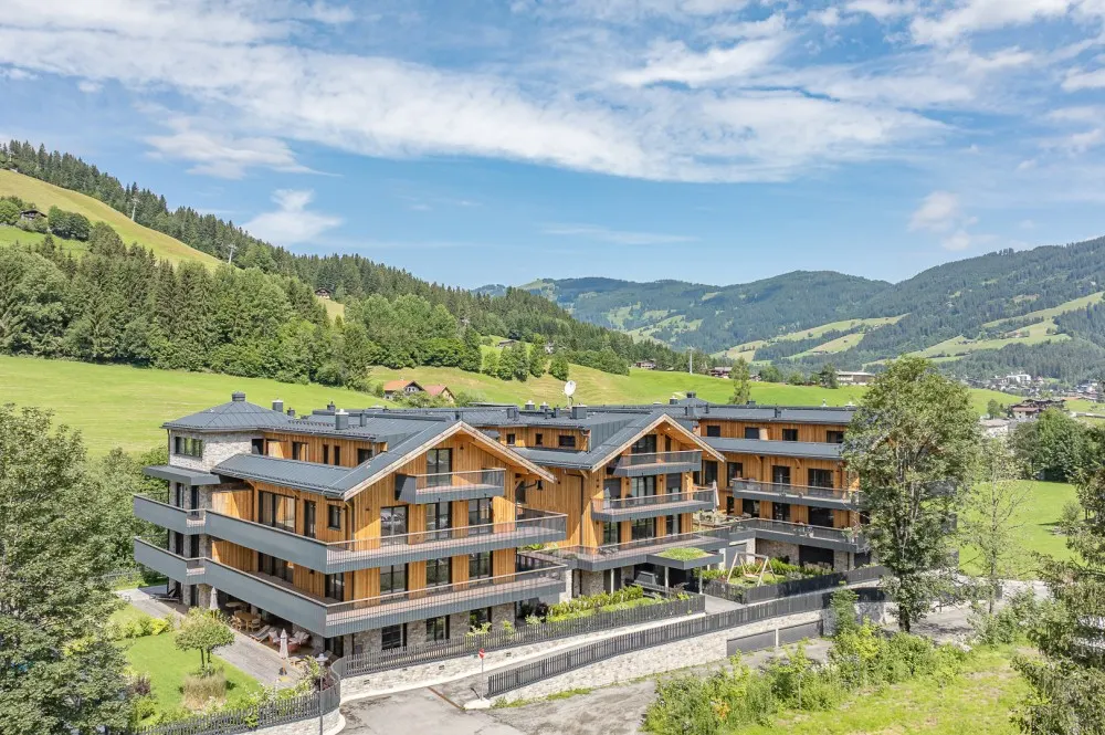 KITZIMMO-Riverside - Luxus-Garden-Suite in Toplage kaufen - Immobilien Kirchberg.