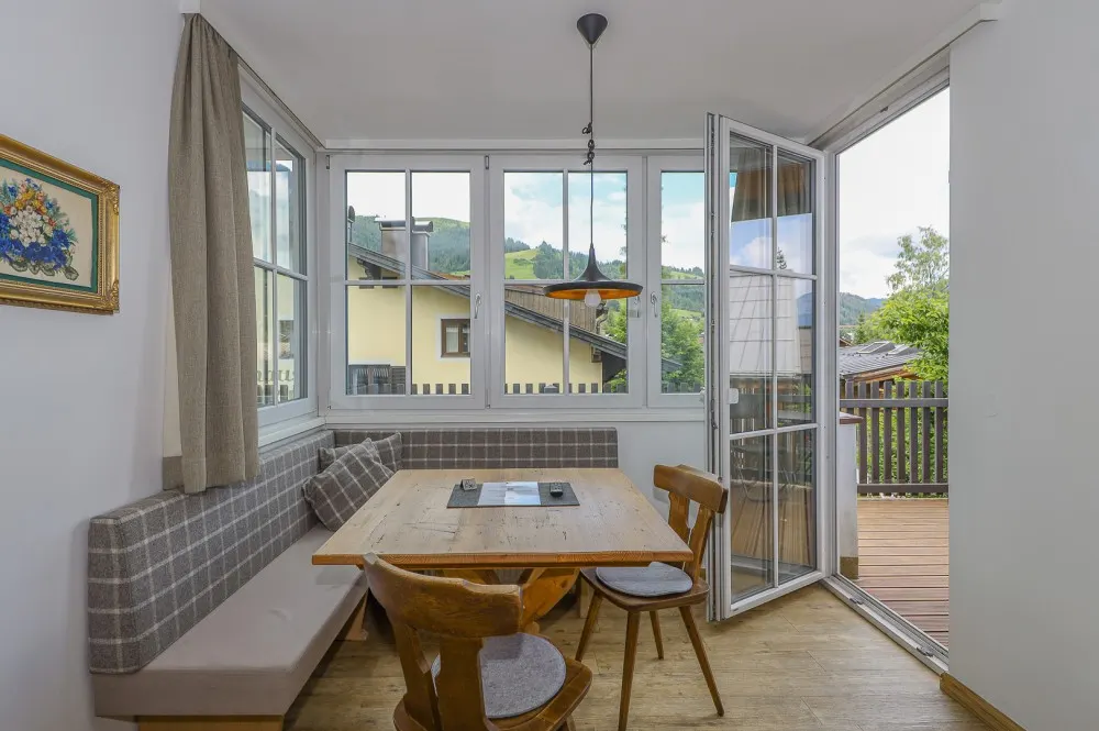 KITZIMMO-exklusives Apartment mit touristischer Widmung kaufen - Immobilien Kitzbühel.