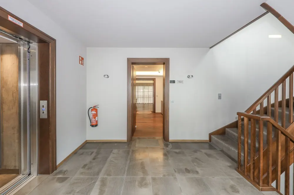 KITZIMMO-Luxus-Suite mit Zugang in ein 5-Sterne-Hotel - Immobilien Kitzbühel.