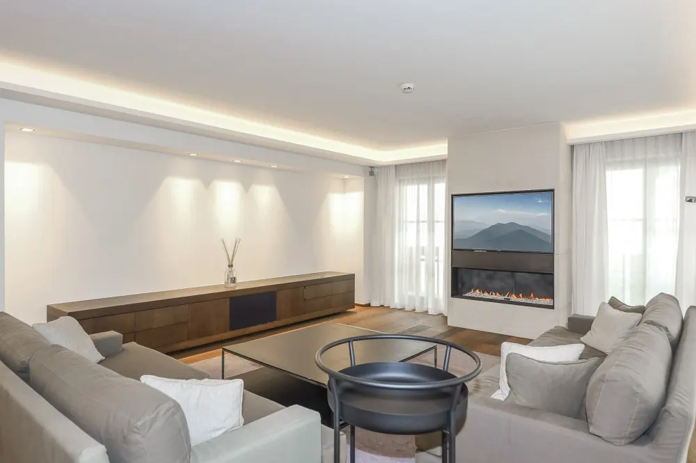 KITZIMMO-Luxus-Suite mit Zugang in ein 5-Sterne-Hotel - Immobilien Kitzbühel.