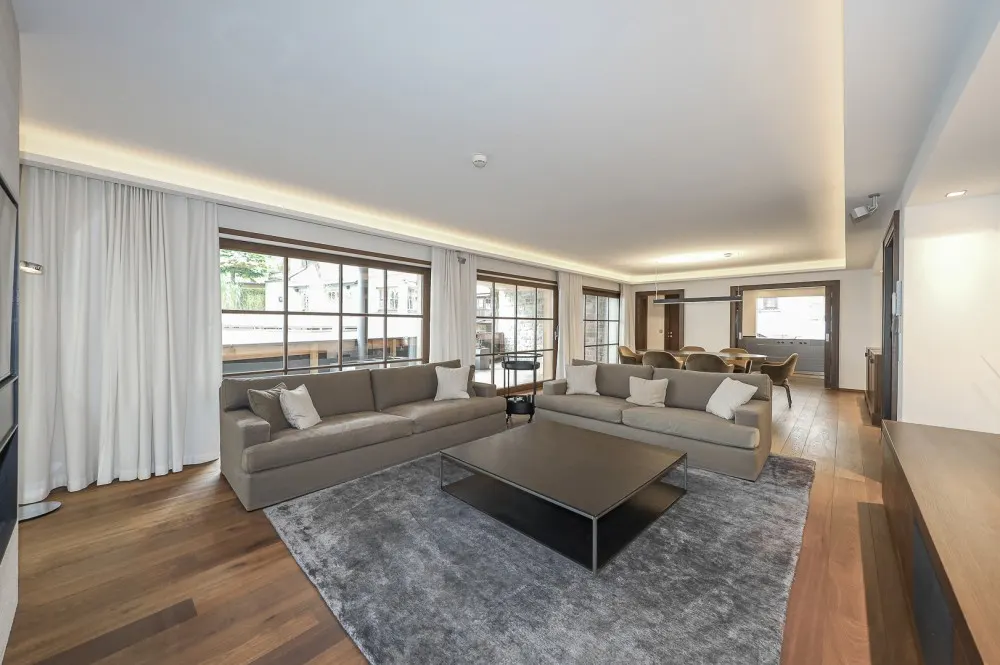 KITZIMMO-Luxus-Suite mit Zugang in ein 5-Sterne-Hotel - Immobilien Kitzbühel.