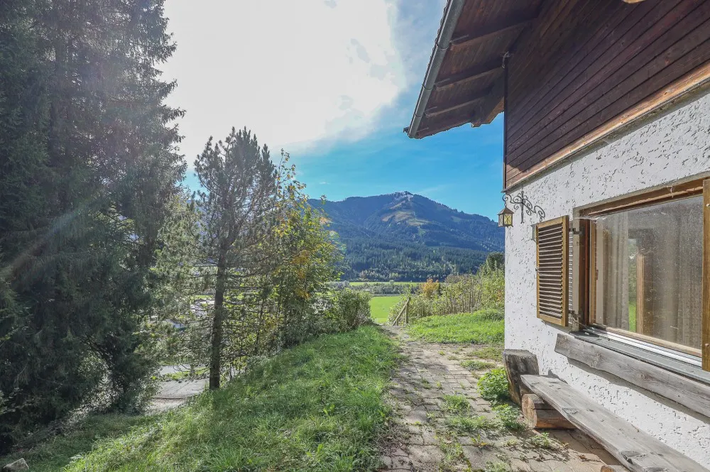 KITZIMMO-Luxusvilla mit Freizeitwohnsitz kaufen - Immobilien Brixen in Thale.
