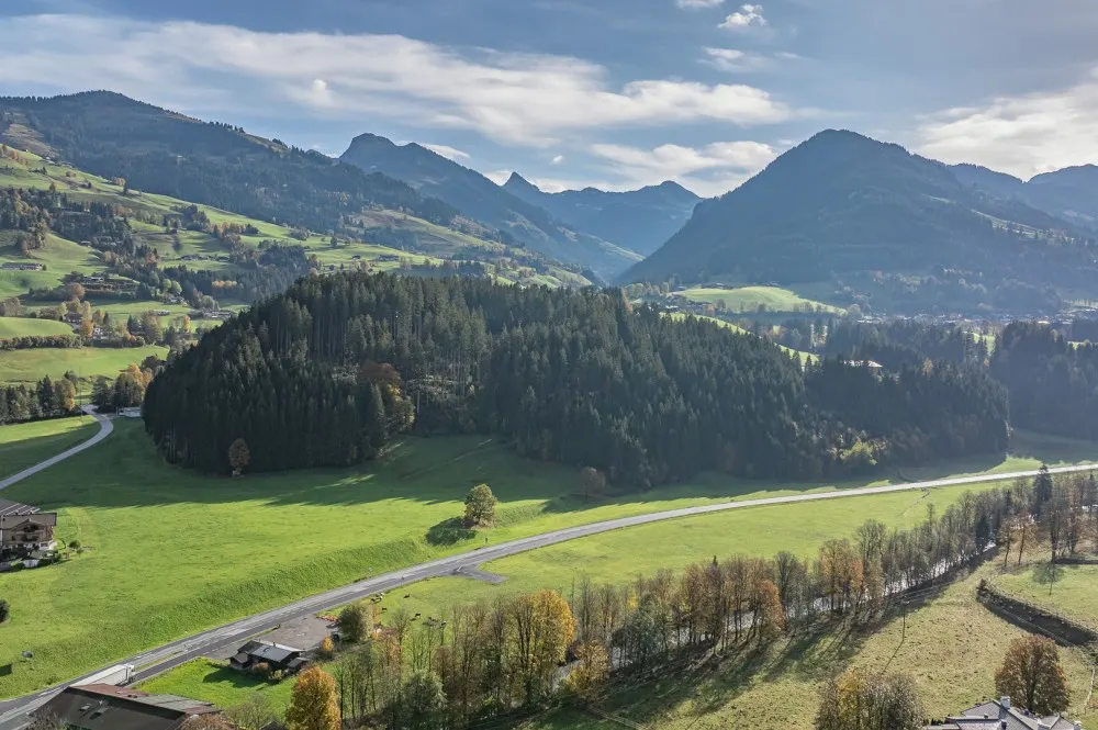 KITZIMMO-Gewerbegrundstück in Toplage kaufen - Immobilien Aurach bei Kitzbühel.