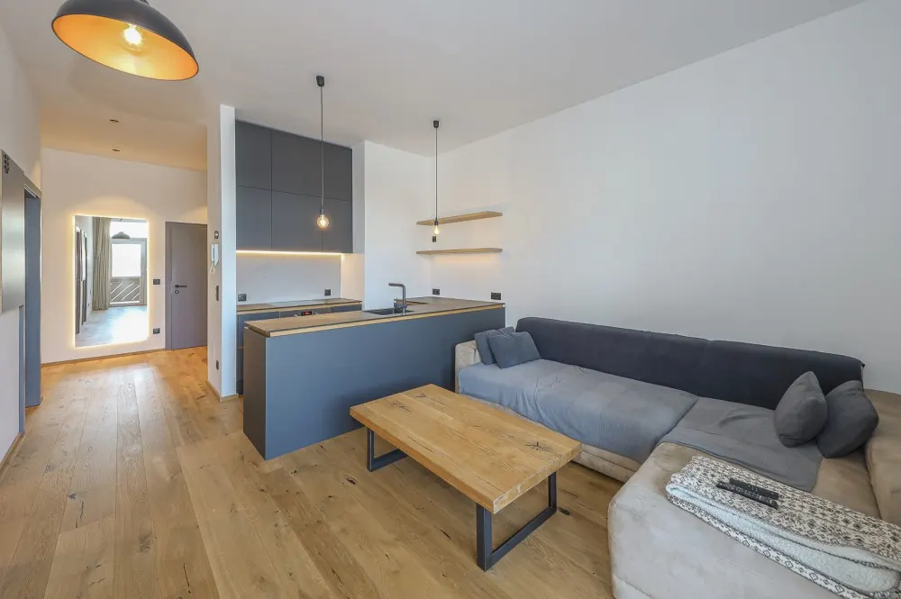 KITZIMMO-exklusives Apartment in Ruhelage mit Kaiserblick - Immobilien Kitzbühel.