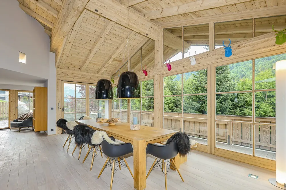 KITZIMMO-Exklusives Chalet mit Kaiserblick in Toplage kaufen - Immobilien Reith bei Kitzbühel.