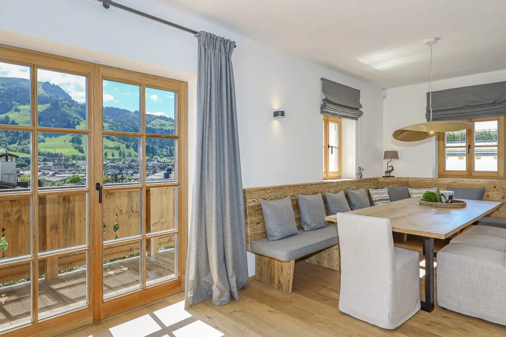 KITZIMMO-Luxusvilla in Toplage am Sonnberg kaufen - Immobilien Kitzbühel.