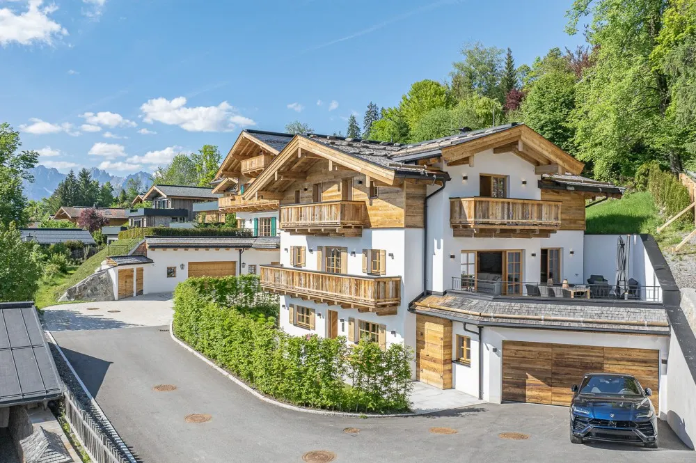 KITZIMMO-Luxusvilla in Toplage am Sonnberg kaufen - Immobilien Kitzbühel.