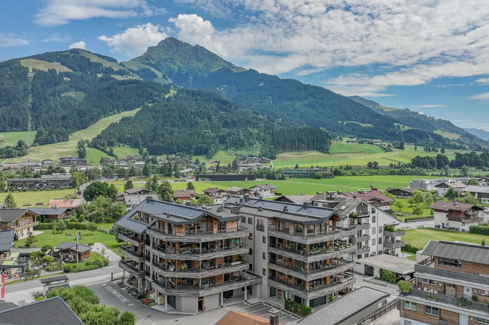 KITZIMMO-Luxuswohnung mit Bergblick in Toplage kaufen - Immobilien Oberndorf.