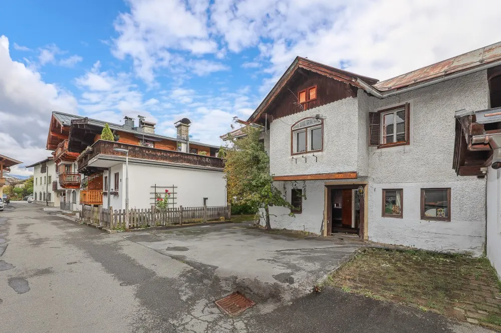 KITZIMMO-Knappenhaus in zentraler Ruhelage kaufen - Immobilien Kitzbühel.
