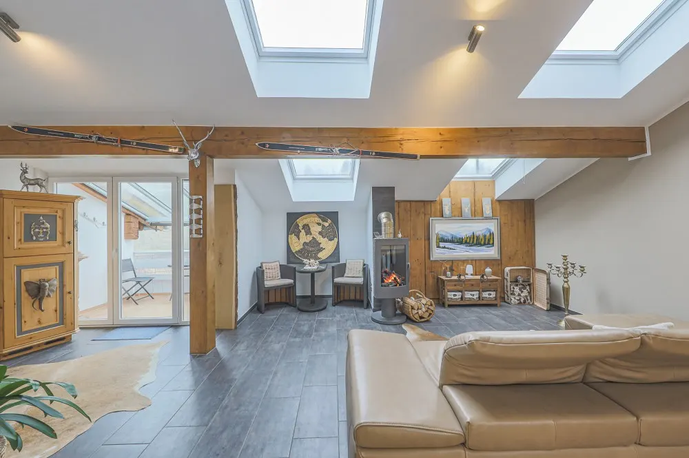 KITZIMMO-exklusive Dachgeschosswohnung kaufen - Immobilien Kitzbühel.