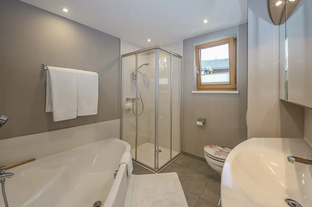 KITZIMMO-Großzügige Wohnung in zentrumsnaher Ruhelage kaufen - Immobilien Kitzbühel.
