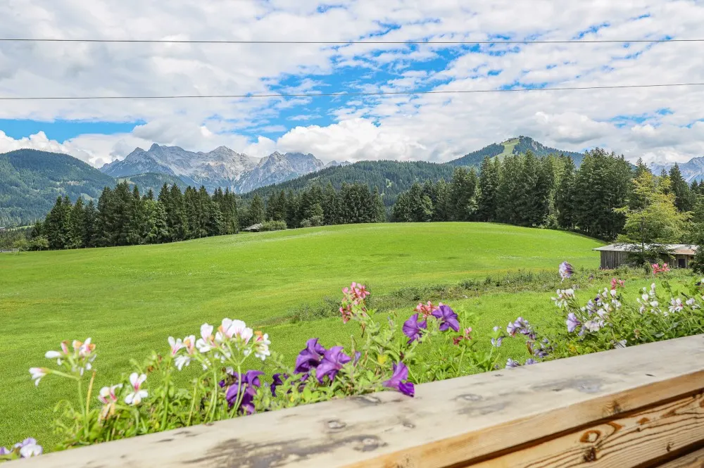 KITZIMMO-Freizeitwohnsitz in Ruhelage mit traumhaftem Ausblick kaufen - Immobilien Fieberbrunn.