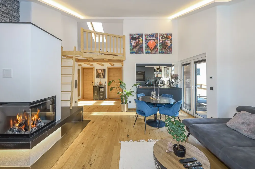 KITZIMMO-Dachgeschosswohnung am Fuße des Hahnenkamm - Immobilien Kitzbühel.