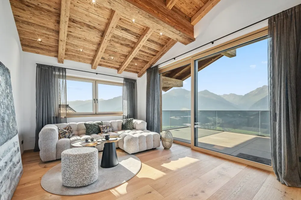 KITZIMMO-Luxusvilla mit Freizeitwohnsitz kaufen - Immobilien Kitzbühel.