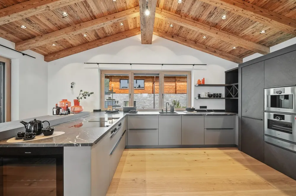 KITZIMMO-Luxusvilla mit Freizeitwohnsitz kaufen - Immobilien Kitzbühel.