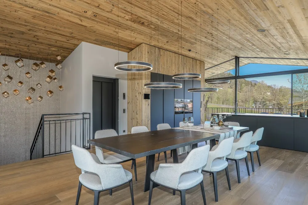 KITZIMMO-Luxusvilla mit Pool am Hahnenkamm - Immobilien Kitzbühel.