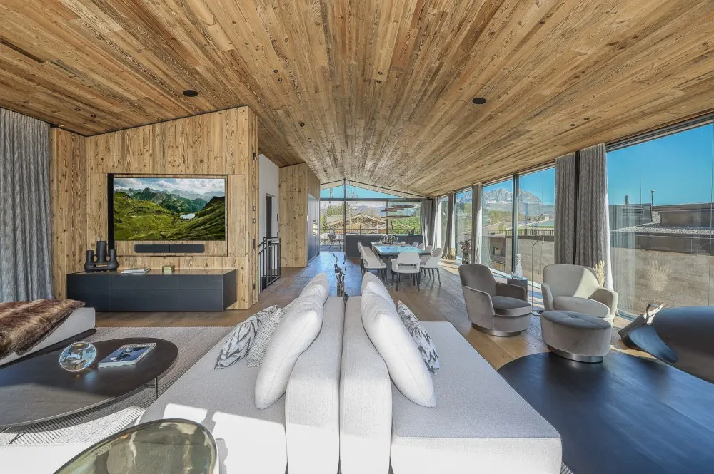 KITZIMMO-Luxusvilla mit Pool am Hahnenkamm - Immobilien Kitzbühel.