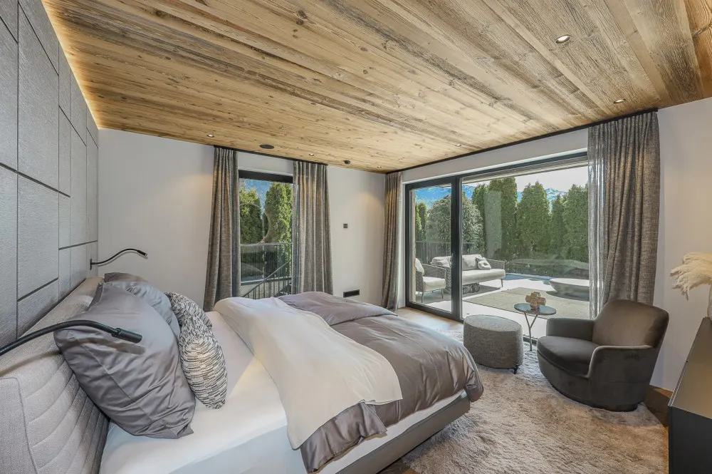 KITZIMMO-Luxusvilla mit Pool am Hahnenkamm - Immobilien Kitzbühel.