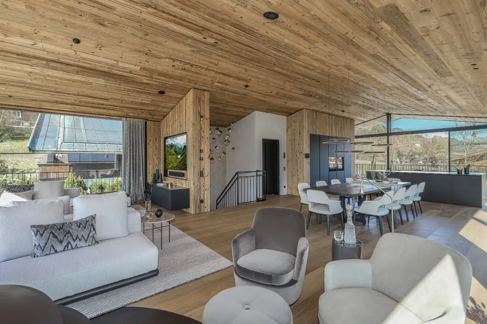 KITZIMMO-Luxusvilla mit Pool am Hahnenkamm - Immobilien Kitzbühel.