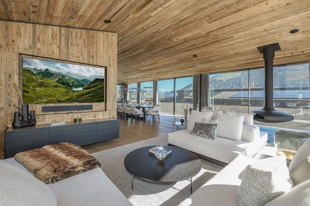 KITZIMMO-Luxusvilla mit Pool am Hahnenkamm - Immobilien Kitzbühel.