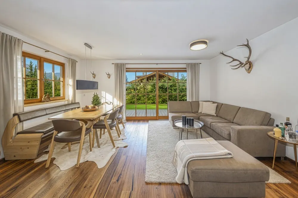 KITZIMMO-Exklusive Gartenwohnung in Top-Ruhelage auf der Bichlalm - Immobilien Kitzbühel.-3