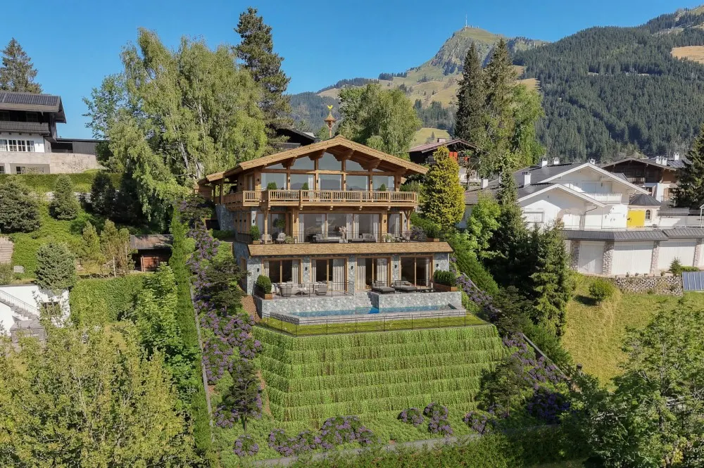 KITZIMMO-Luxusvilla in einzigartiger Toplage am Lebenberg kaufen - Immobilien Kitzbühel.