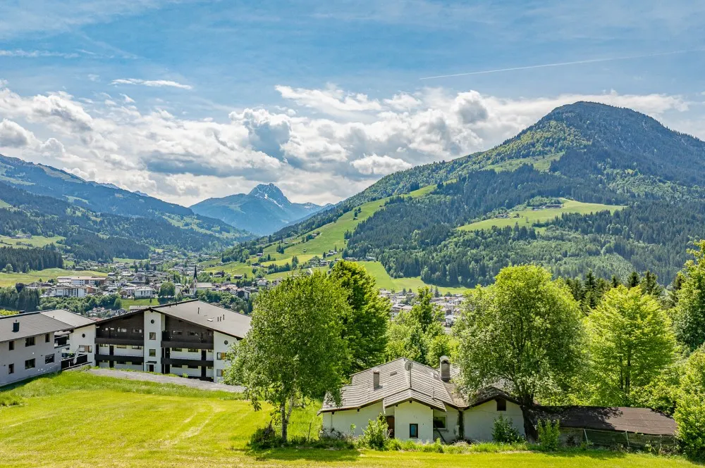 KITZIMMO-Luxuswohnungen in Top-Sonnen-Ruhelage kaufen - Immobilien Kirchberg.