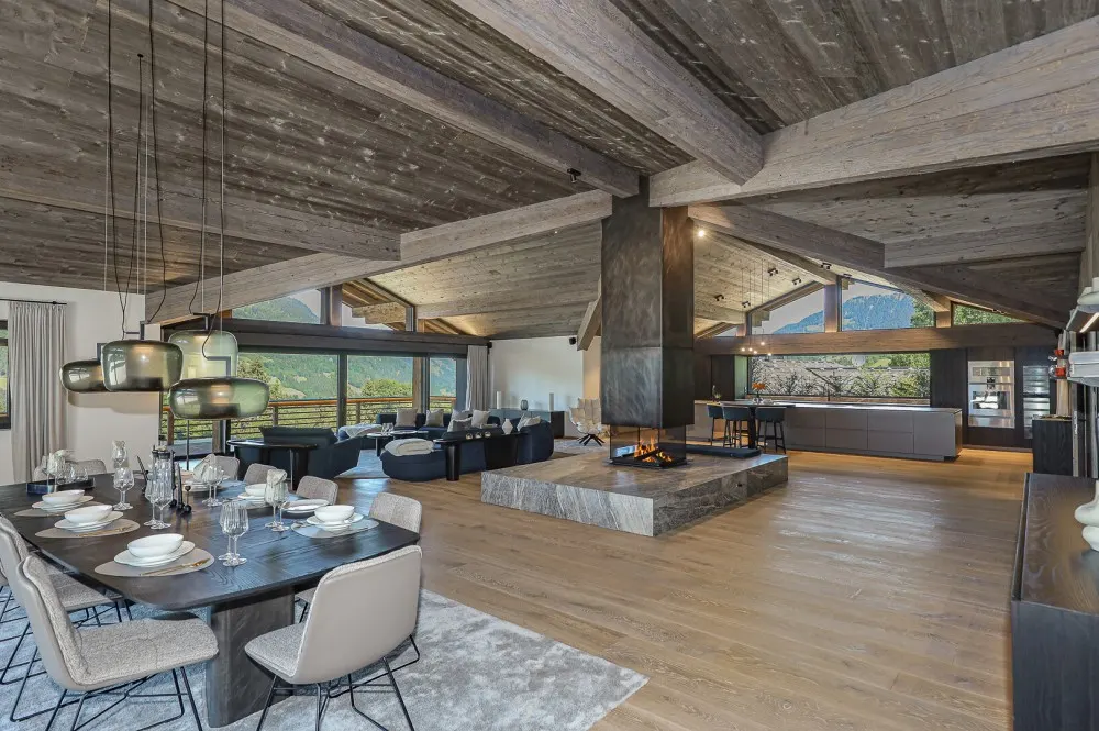 KITZIMMO-Einzigartige Luxusvilla mit Gästehaus in prominenter Toplage - Immobilien Aurach.