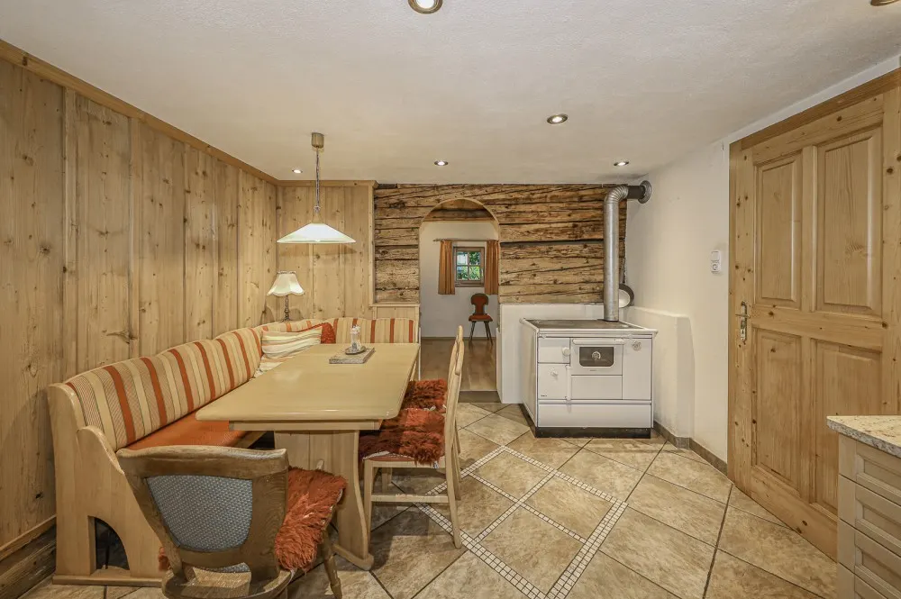 KITZIMMO-Historischen Anwesen mit 3.800 m² Grund in Ruhelage - Immobilien Jochberg.-7