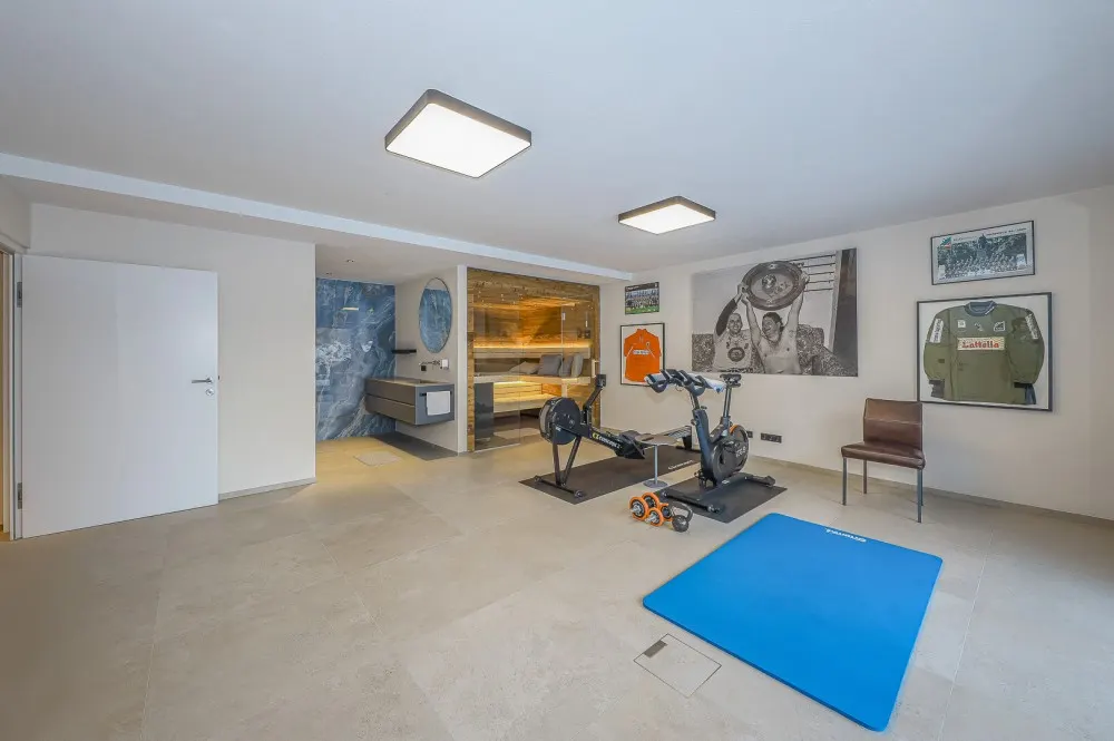 KITZIMMO-Exklusive Luxusvilla mit Kaiserblick in Toplage - Immobilien Going.-2-27