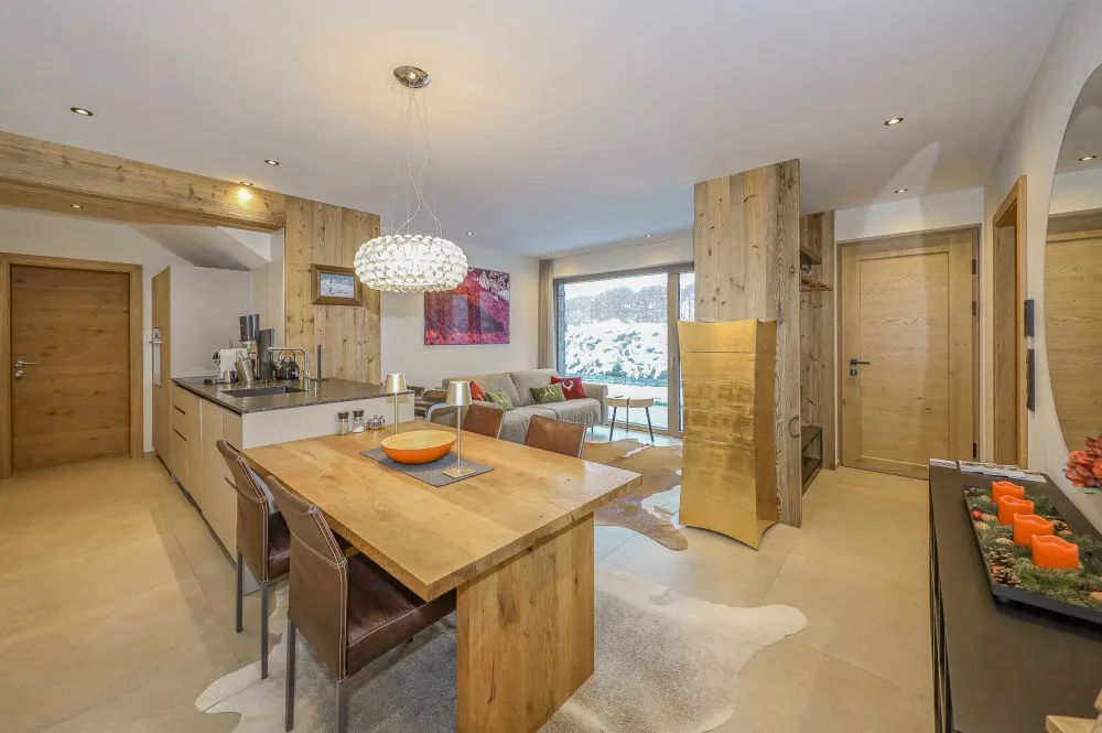 KITZIMMO-Exklusive Luxusvilla mit Kaiserblick in Toplage - Immobilien Going.-2-32