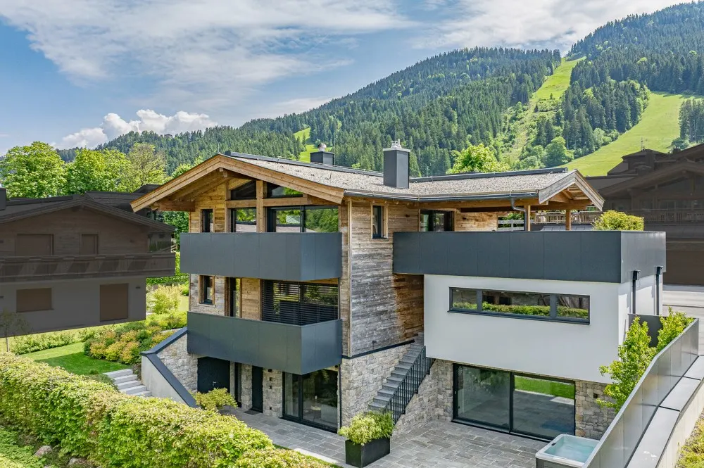 KITZIMMO-Exklusive Luxusvilla mit Kaiserblick in Toplage - Immobilien Going.-2-2