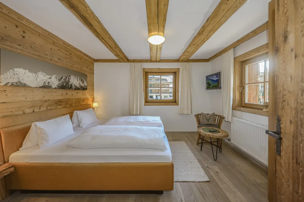 KITZIMMO-Alpenchalet in sonniger Ruhelage mit Kaiserblick - Immobilien Ellmau.-27