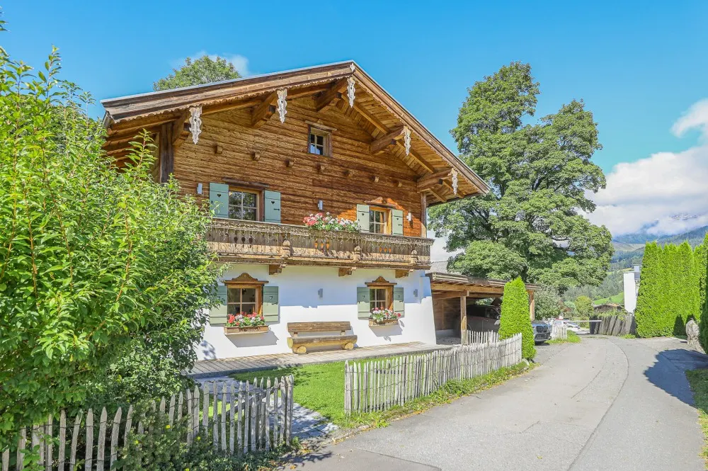 KITZIMMO-Alpenchalet in sonniger Ruhelage mit Kaiserblick - Immobilien Ellmau.-7