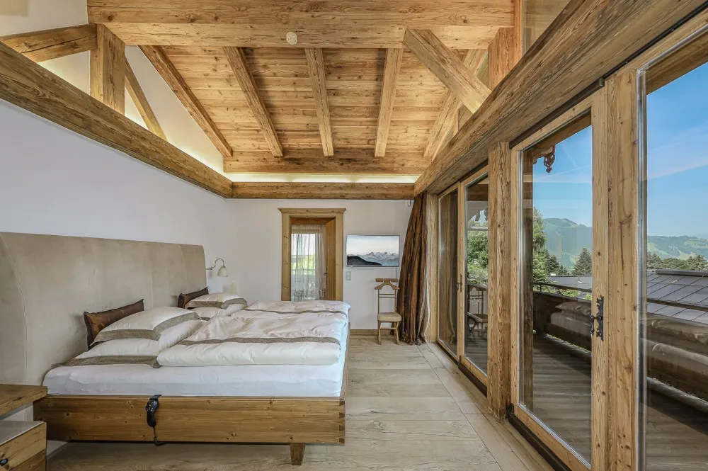 KITZIMMO-Exklusive Luxusvilla mit Freizeitwohnsitz auf der Bichlalm - Immobilien Kitzbühel.