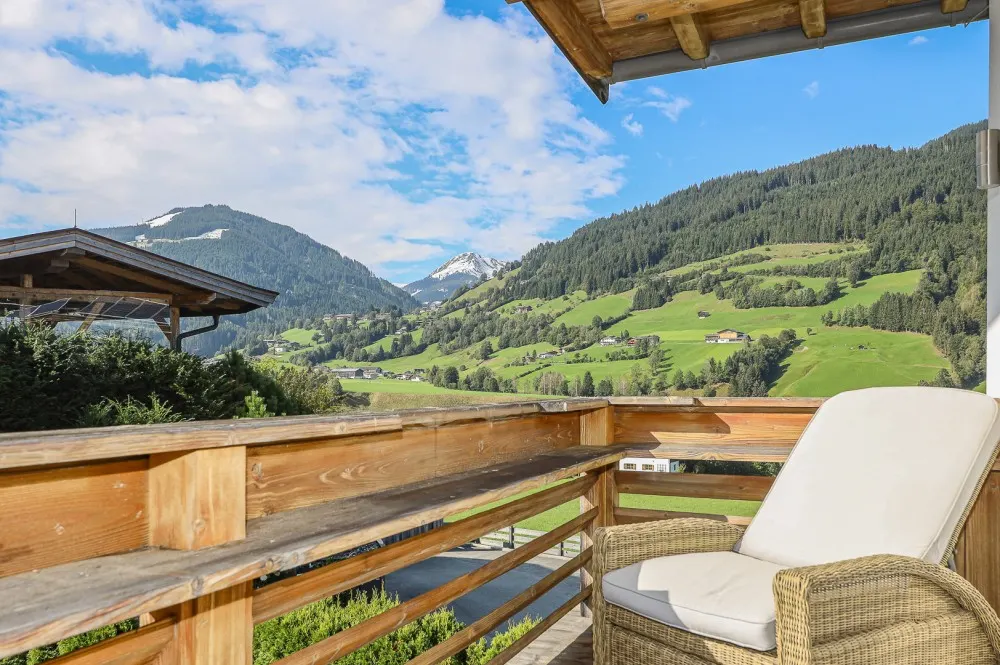 KITZIMMO-exklusives Haus in sonniger Ruhelage mieten - Immobilien Jochberg.