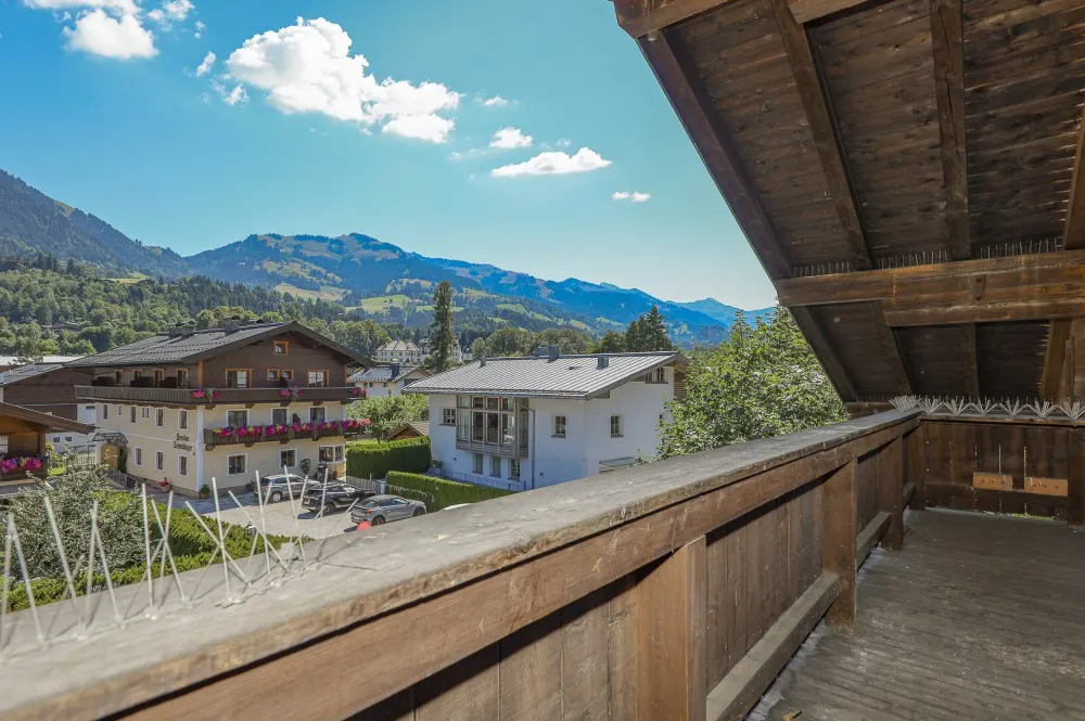 KITZIMMO-Stadthaus im Zentrum mit großem Potenzial kaufen - Immobilien Kitzbühel.