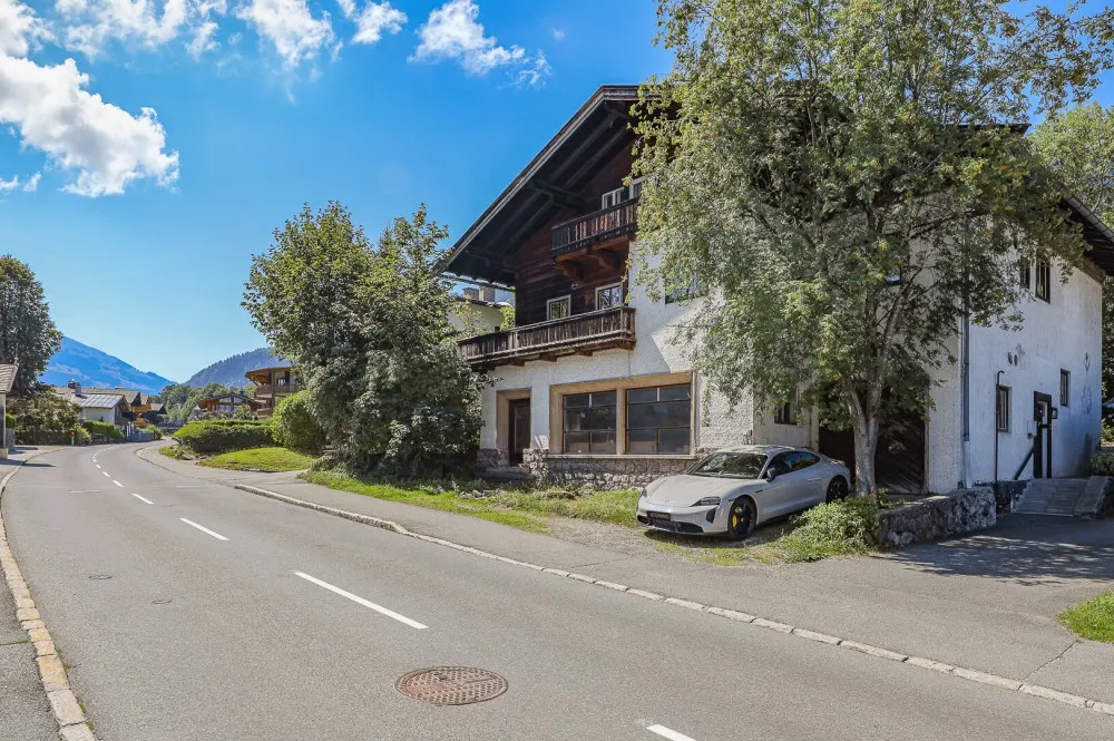 KITZIMMO-Stadthaus im Zentrum mit großem Potenzial kaufen - Immobilien Kitzbühel.