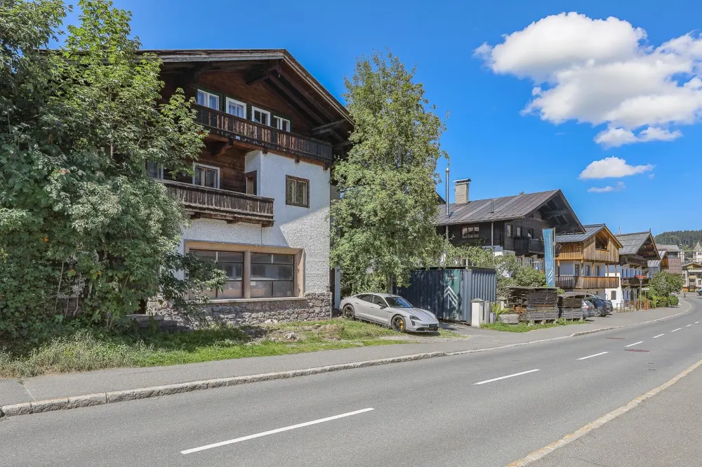 KITZIMMO-Stadthaus im Zentrum mit großem Potenzial kaufen - Immobilien Kitzbühel.