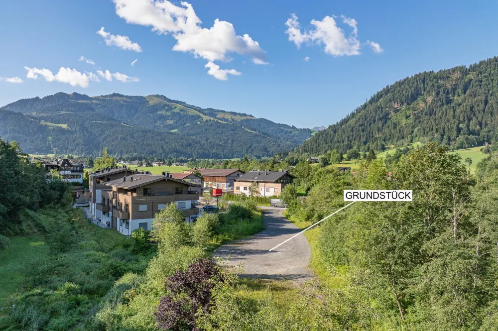 KITZIMMO-Grundstück mit Projektierung für ein Wohn- und Geschäftshaus - Immobilien Reith.