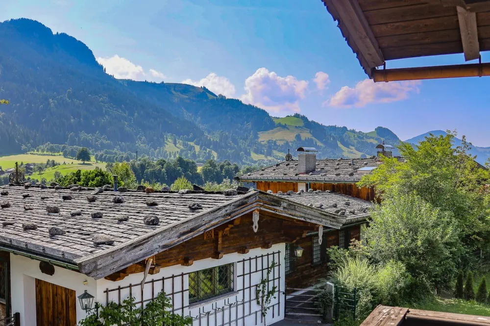 KITZIMMO-Baugrundstück mit Altbestand auf der Bichlalm kaufen - Immobilien Kitzbühel.-1-4-10