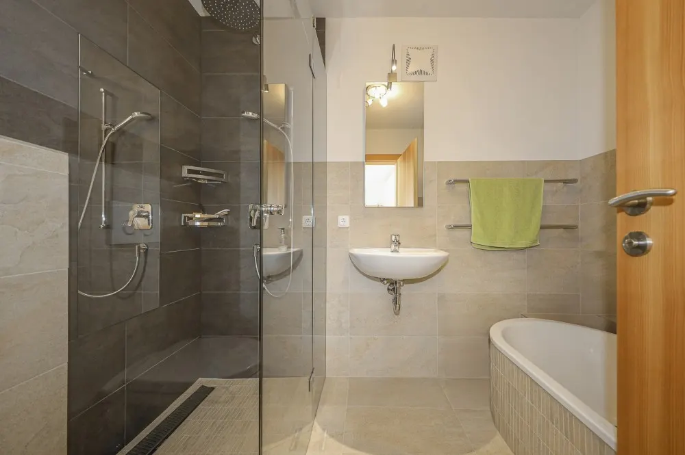 KITZIMMO-Exklusives Landhaus in traumhafter & unverbaubarer Aussichtslage - Immobilien Kitzbühel.-38