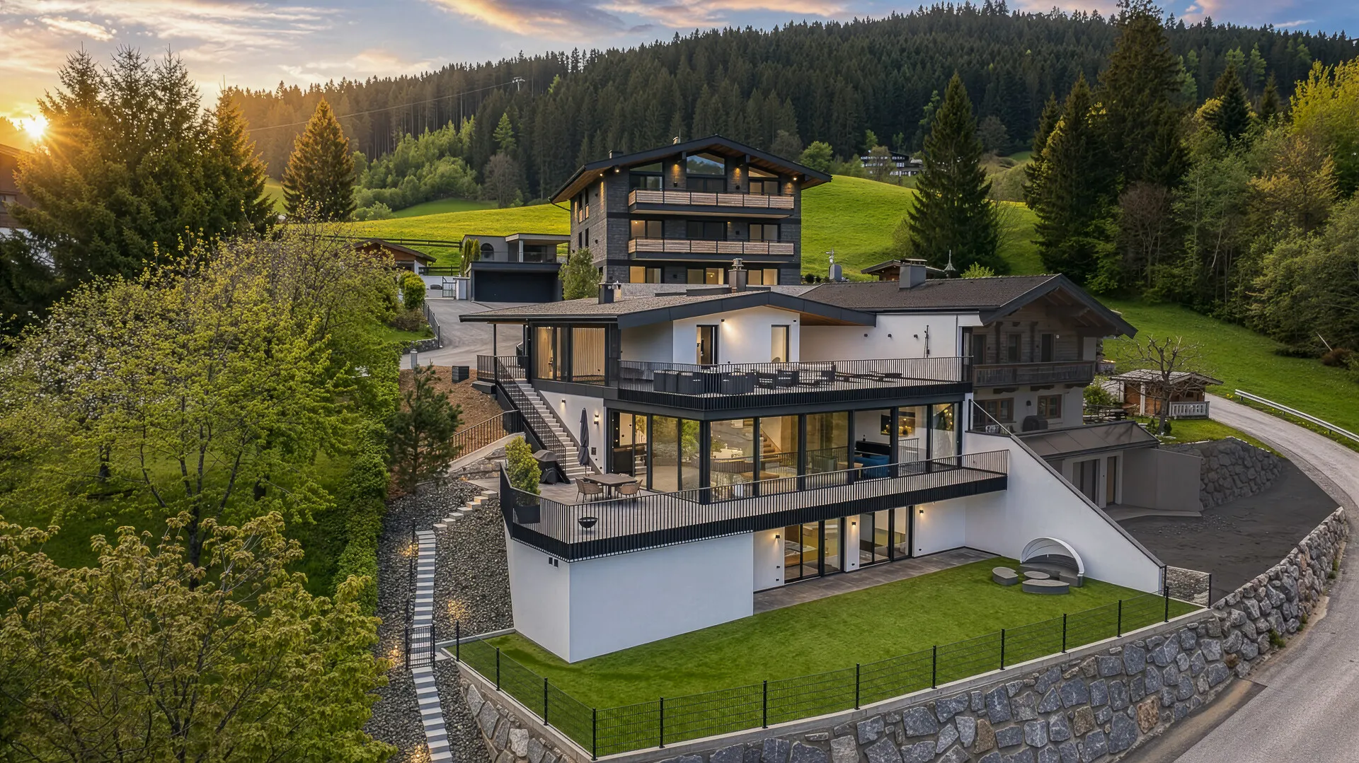 KITZIMMO-exklusive Villa in unverbaubarer Toplage kaufen - Immobilien Kirchberg.