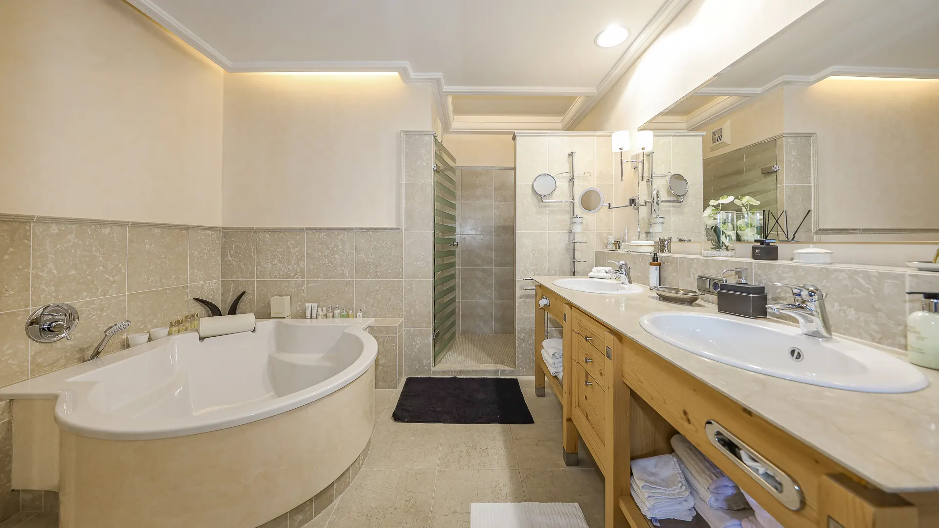 KITZIMMO-Luxus-Suite im weissen Rössl kaufen - Immobilien Kitzbühel.