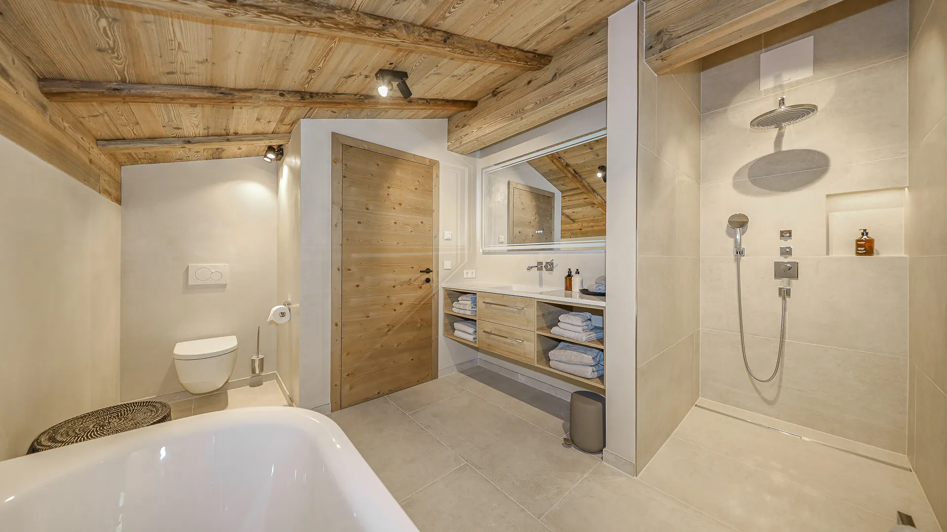 KITZIMMO-Luxusvilla in Toplage am Sonnberg kaufen - Immobilien Kitzbühel.