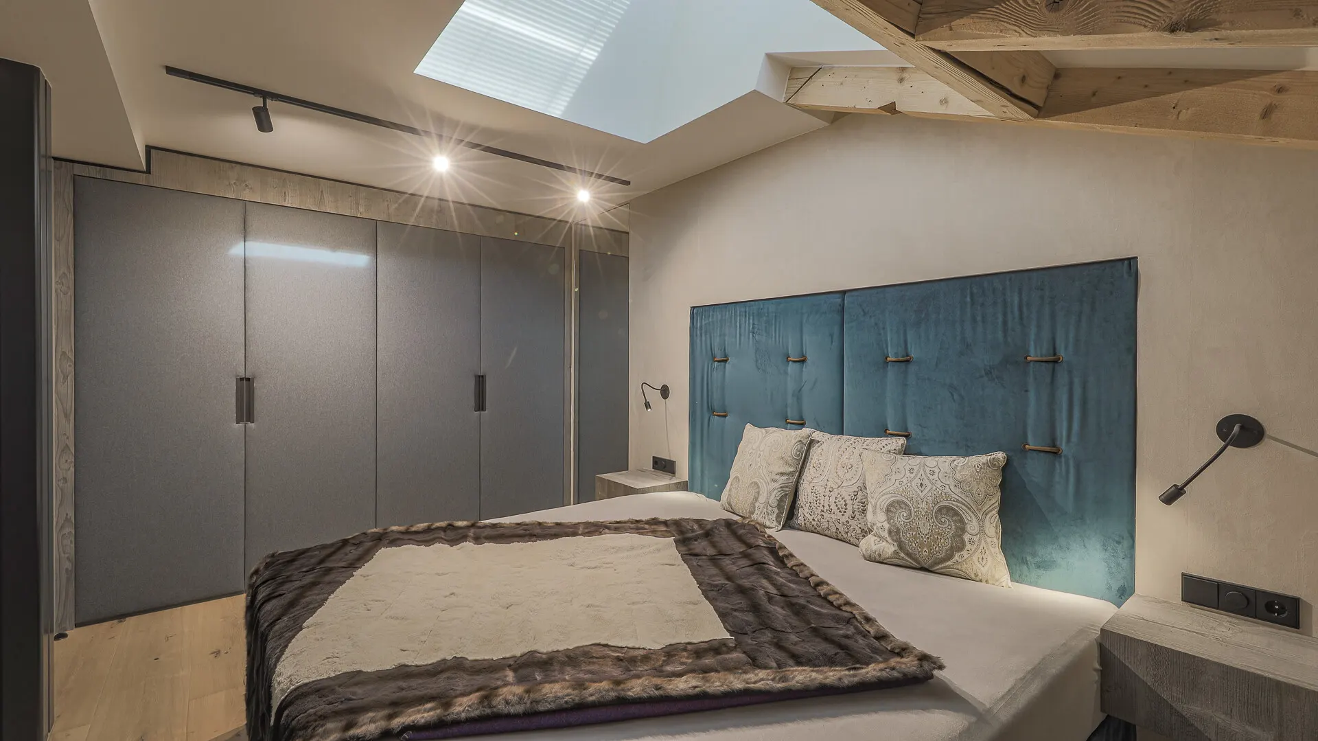 KITZIMMO-Renovierte Luxus Dachgeschosswohnung - Immobilien Kitzbühel.