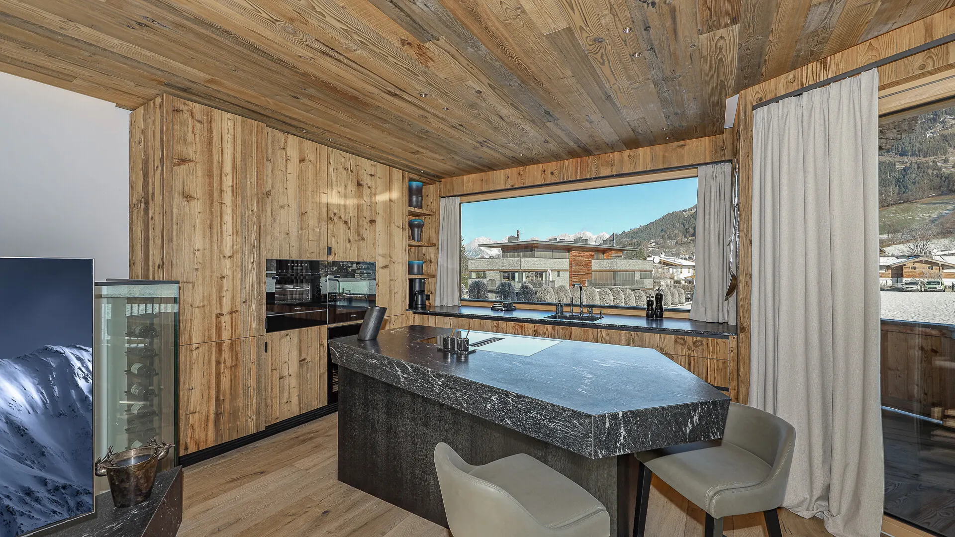 KITZIMMO-Luxuswohnung in Toplage auf der Bichlalm kaufen - Immobilien Kitzbühel.