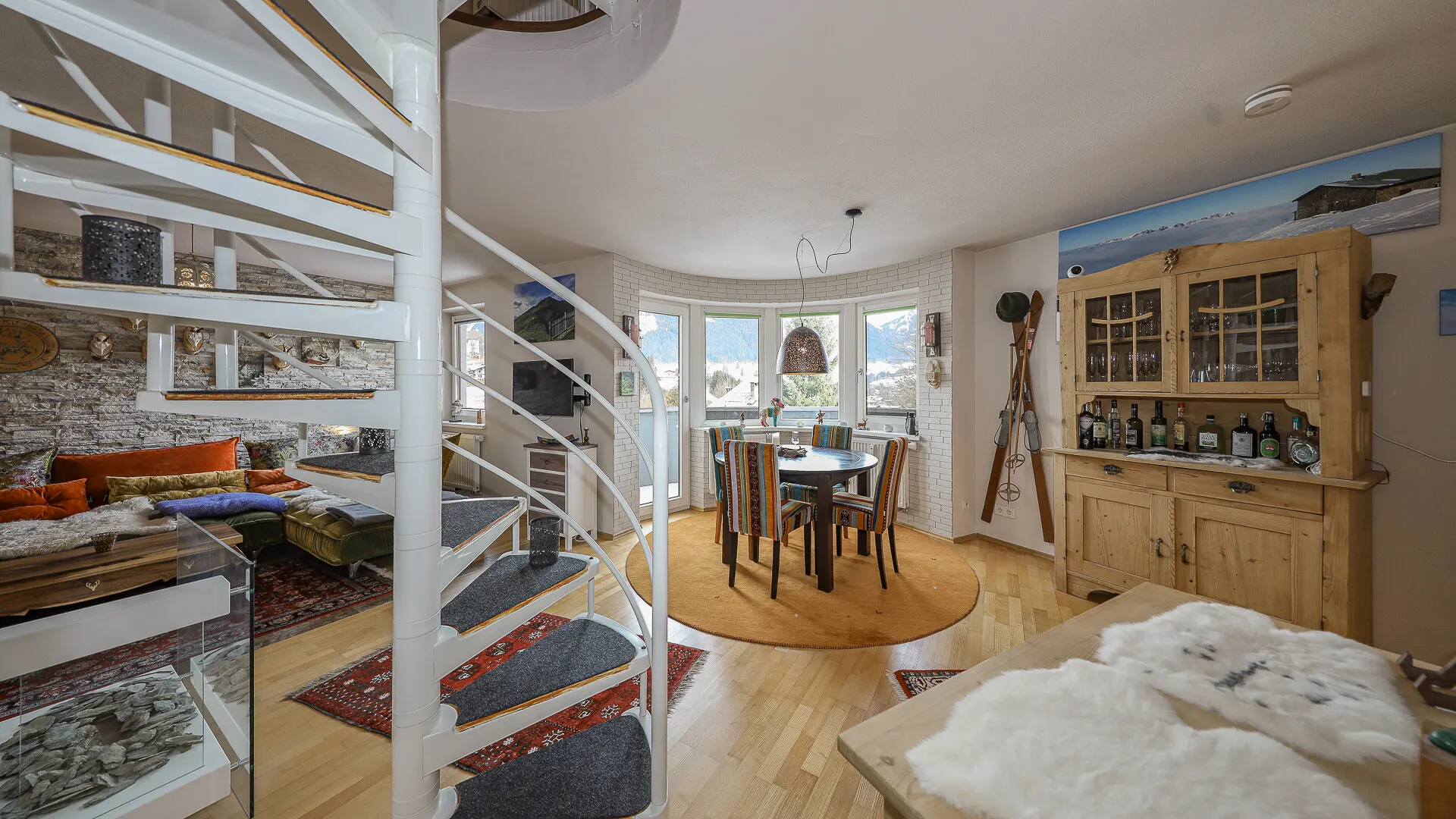 KITZIMMO-Dachgeschosswohnung mit traumhaftem Ausblick - Immobilien Kitzbühel.